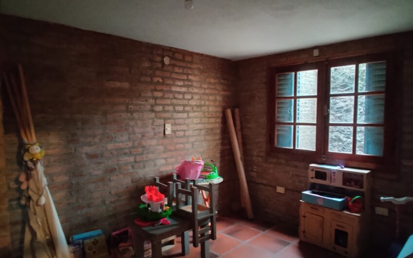 CASA 3 DORM C/ PILETA Y GRAN JARDÍN | MENDIOLAZA