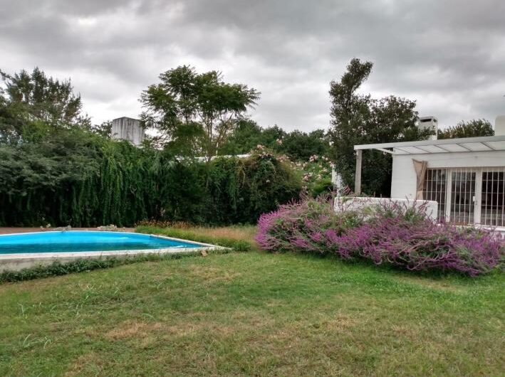 CASA EN VENTA 2 DORM C/ PILETA | VILLA ALLENDE