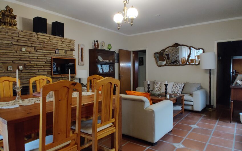 CASA 3 DORM C/COCHERA | B° MAIPÚ 2° SECCIÓN